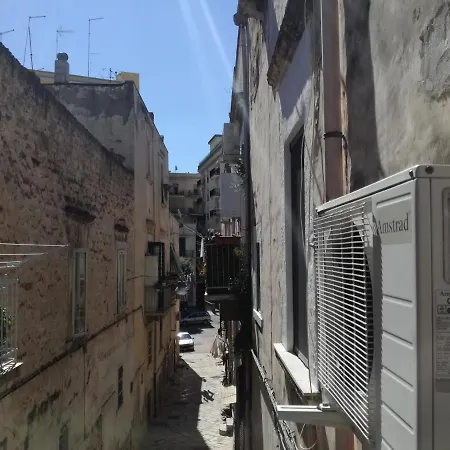 Panzió 8 *